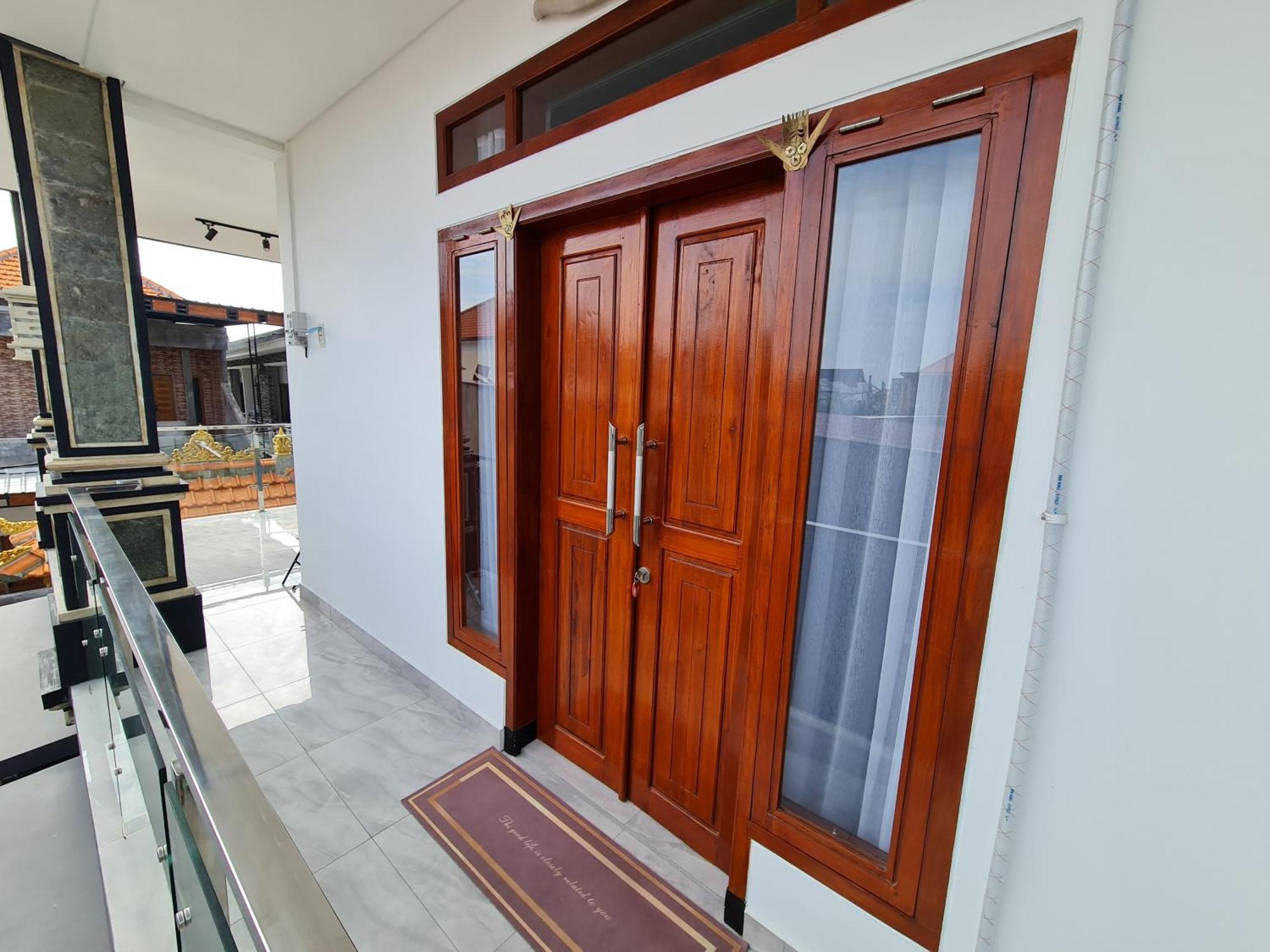 Shin In Bali Hotel Kuta  Exterior photo
